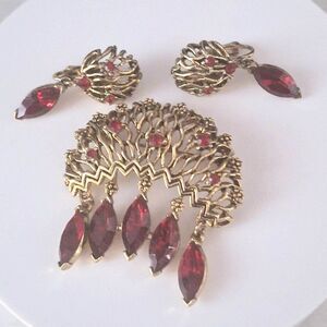 Vintage Demi Parure Gold-tone and Red Crystal Brooch and Clip-on Earring Set
